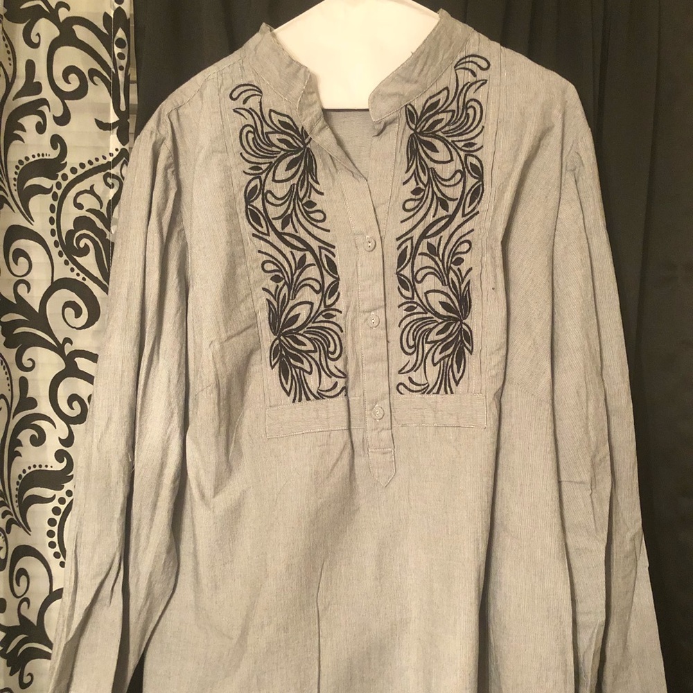 Plus Sized Black & White Blouse